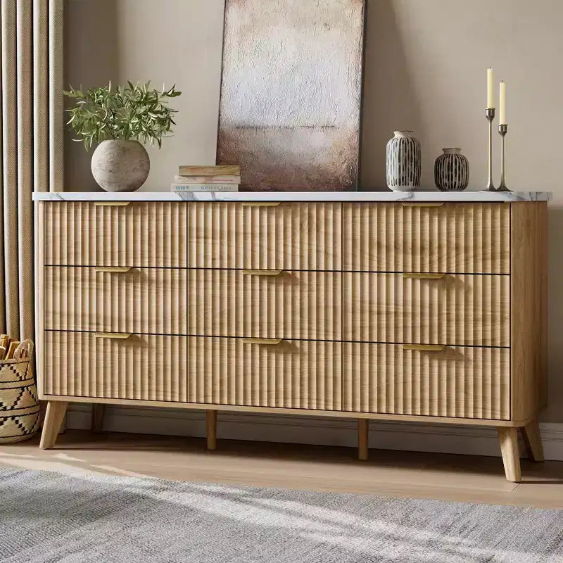 Cassettiera scanalata per camera da letto con 9 cassetti profondi, comò moderno largo 154 cm
