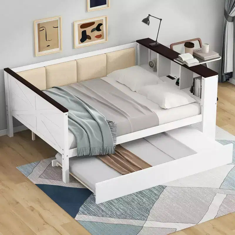 Divano letto singolo in legno Whisen con struttura e ripiani portaoggetti, schienale imbottito e letto estraibile
