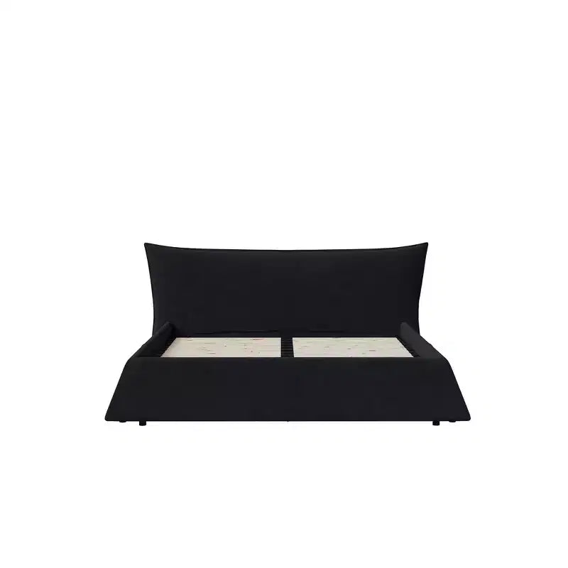 Letto a piattaforma imbottito king size Whisen, struttura in metallo e legno massello con testiera in velluto dalla forma speciale