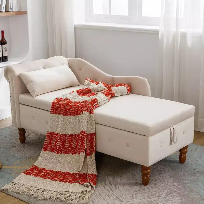 Poltrona reclinabile moderna con contenitore e finiture con borchie, sedia a sdraio in velluto imbottita con bottoni, contenitore e cuscino per soggiorno