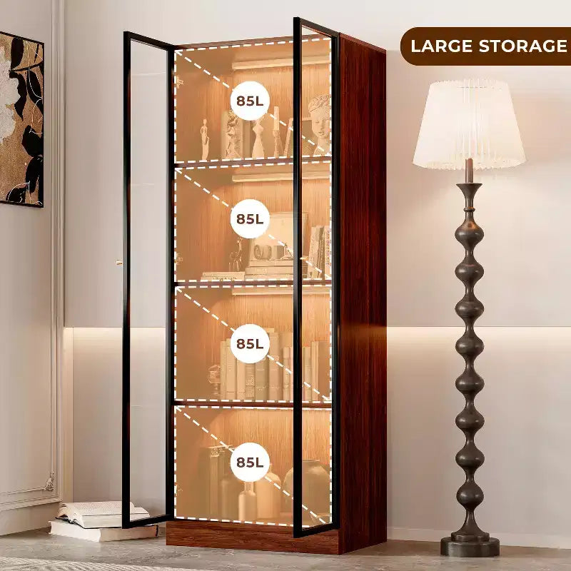ATJafurn 23.6'' Vetrina Espositiva in Vetro Marrone con Mobile Bar e Dispensa, Credenza Moderna di Metà Secolo a 4 Ripiani in Legno con LED per Soggiorno
