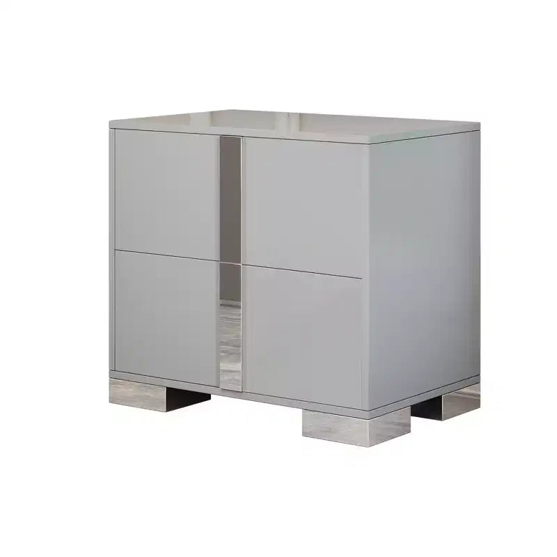 Comodino elegante Whisen, tavolino da notte a specchio con 2 cassetti, base in metallo
