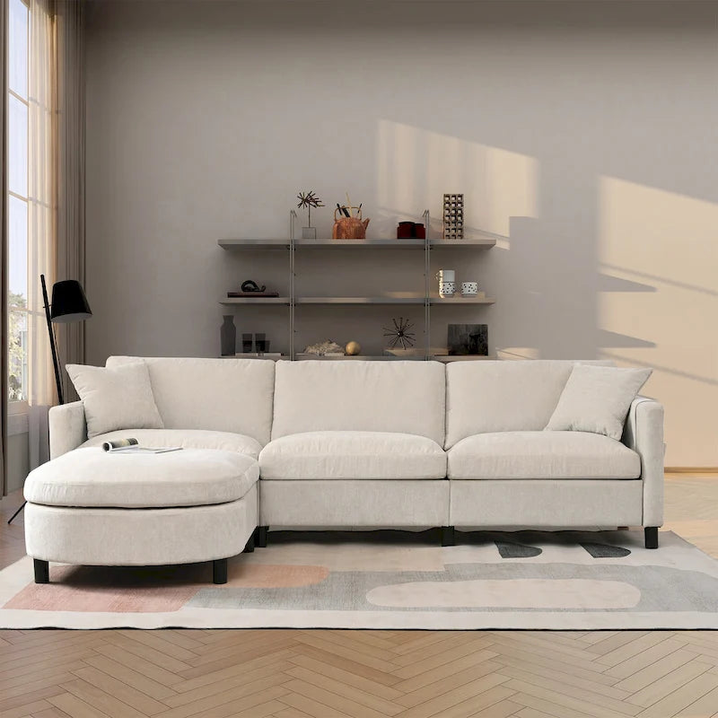 Divano Sezionale Spazioso a 4 Posti Beige 107.87 con Pouf Movibile, Cuscini Rimovibili e Pratico Vano Contenitore nel Bracciolo