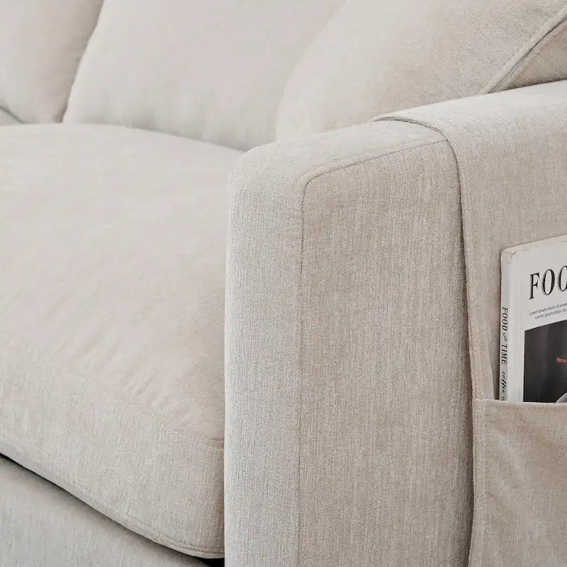 Divano Sezionale Spazioso a 4 Posti Beige 107.87 con Pouf Movibile, Cuscini Rimovibili e Pratico Vano Contenitore nel Bracciolo