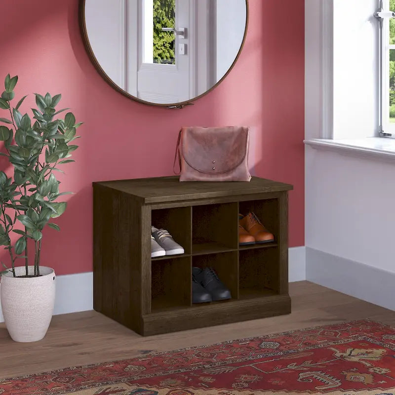 Panca portascarpe piccola da 24W Woodland con ripiani di Bush Furniture