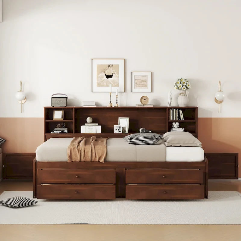 Letto matrimoniale in legno con scaffali portaoggetti integrati, 4 cassetti e 2 armadietti