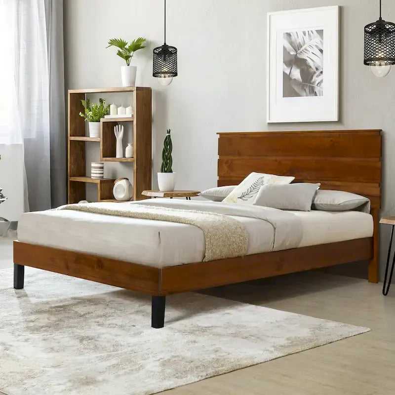 Letto a piattaforma in legno massello marrone, stile Mid-Century Modern King Size con testiera a tre pannelli