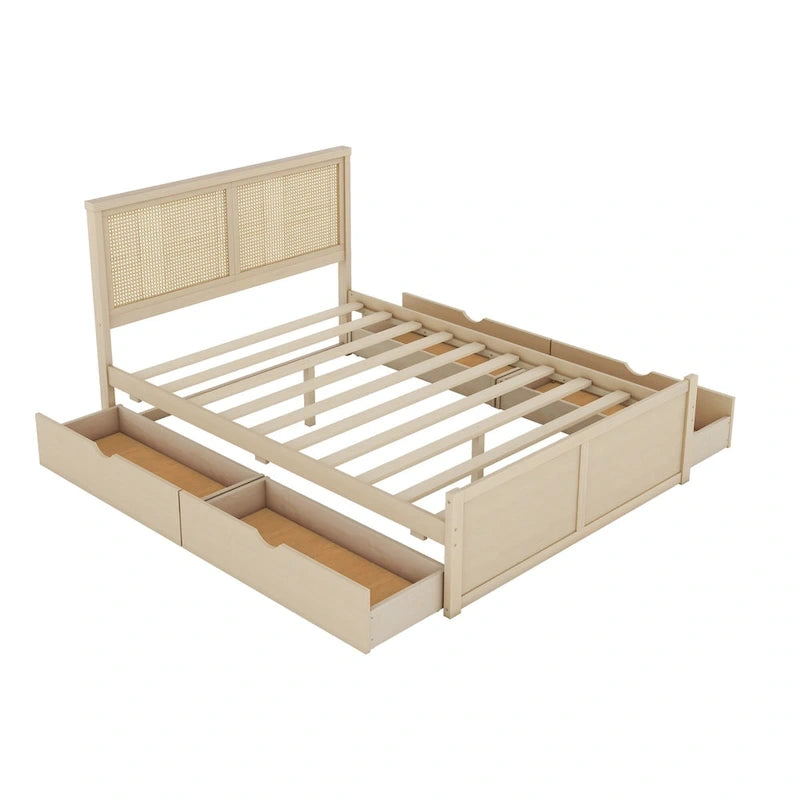 Letto matrimoniale antico in legno naturale con 4 cassetti e testiera in rattan
