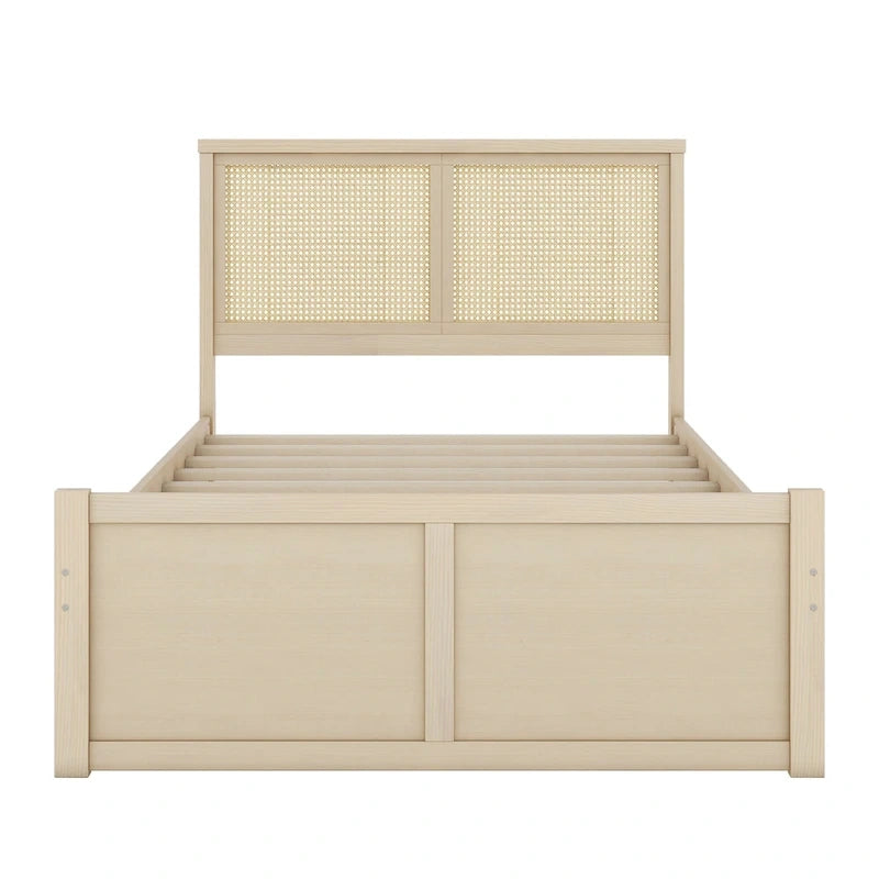 Letto Matrimoniale a Piattaforma Antico in Legno Naturale con 4 Cassetti e Testiera in Rattan