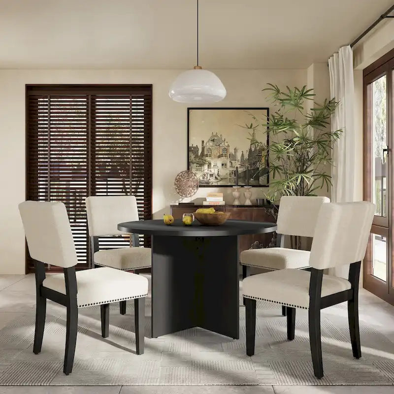 Set da pranzo da 5 pezzi in stile rustico con tavolo rotondo in legno e 4 sedie imbottite in tessuto effetto pelliccia di agnello