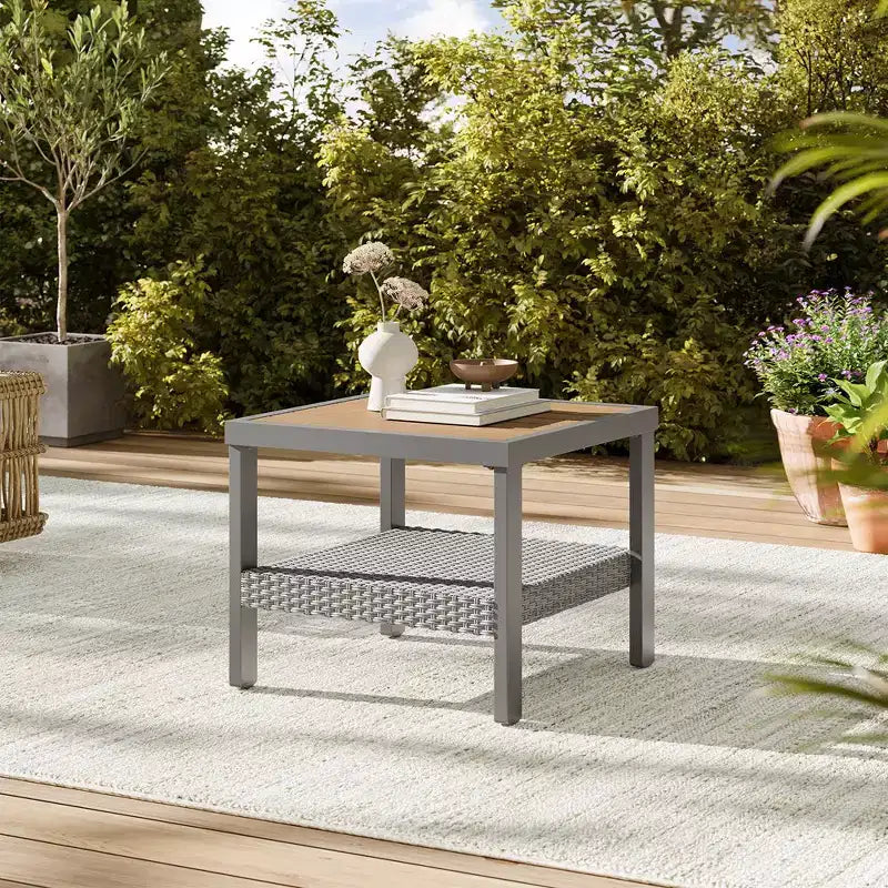 SONGMICS HOME Collezione Sencillo - Set di mobili da giardino in 3 pezzi, 2 sedie a sdraio e 1 tavolino da caffè, Mobili da esterno, Grigio e Beige