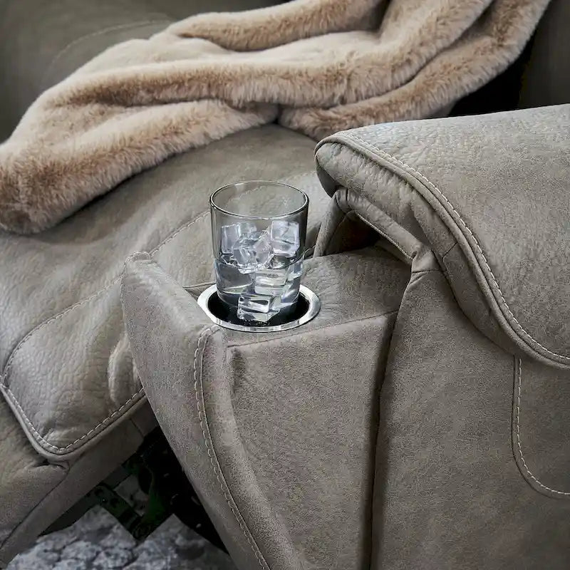 Divano sezionale reclinabile a sette posti Starbot Gray di Signature Design by Ashley - 112W x 112D x 42H