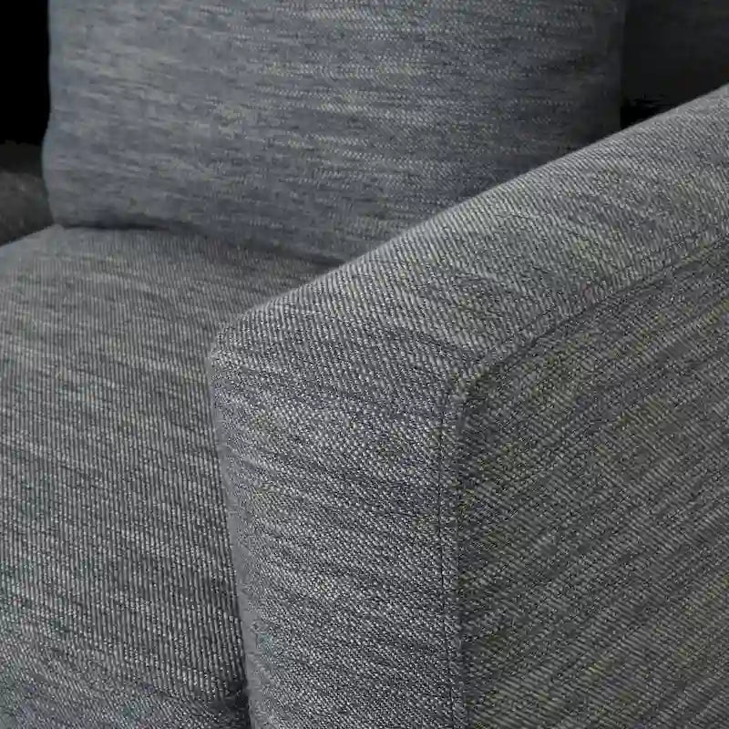 Divano contemporaneo a 3 posti in tessuto Elliston con cuscini decorativi di Christopher Knight Home