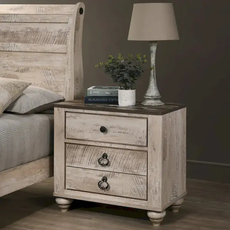 Set da camera da letto Roundhill Furniture Imerland contemporaneo con finitura bianco slavato con letto a slitta, comò, specchio, due comodini