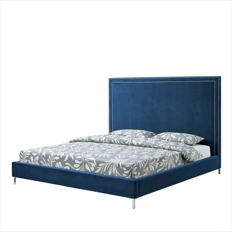 Letto King in velluto imbottito blu navy in legno massello con bordo borchiato