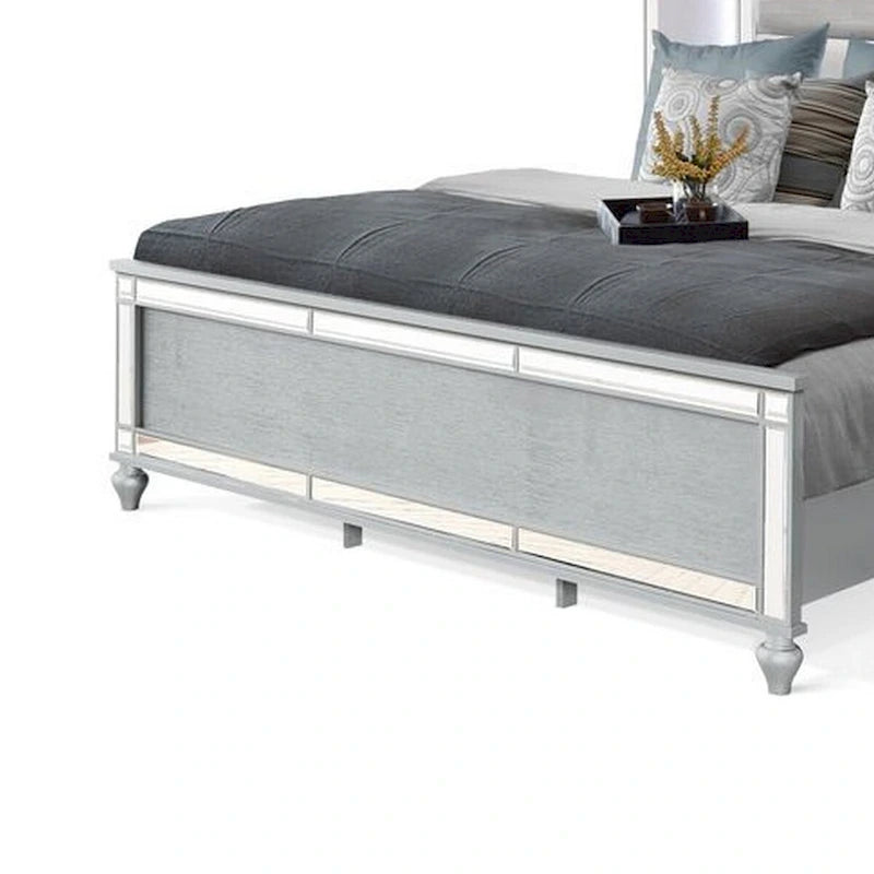 Letto matrimoniale Lio Modern, LED, profili a specchio, rivestimento capitonné in velluto argentato